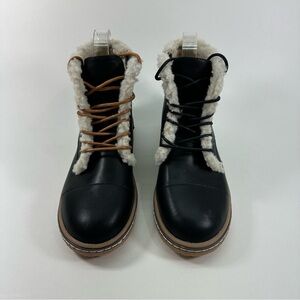 NWOT Hoo Aubrey’s Faux Fur Lace Boots Kids Size 5 Black